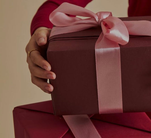 🎁 Give the Gift of Confidence: A Unique Colour Analysis Experience in Holmfirth, West Yorkshire